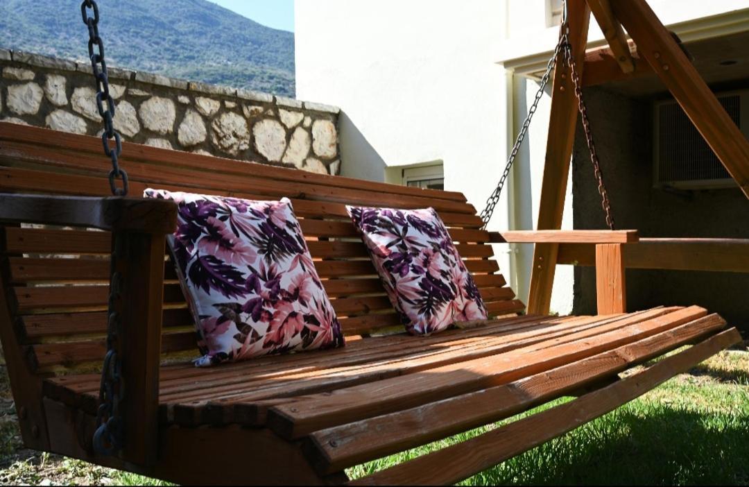 Santa Emelia Aparthotel Vasiliki  Exterior photo