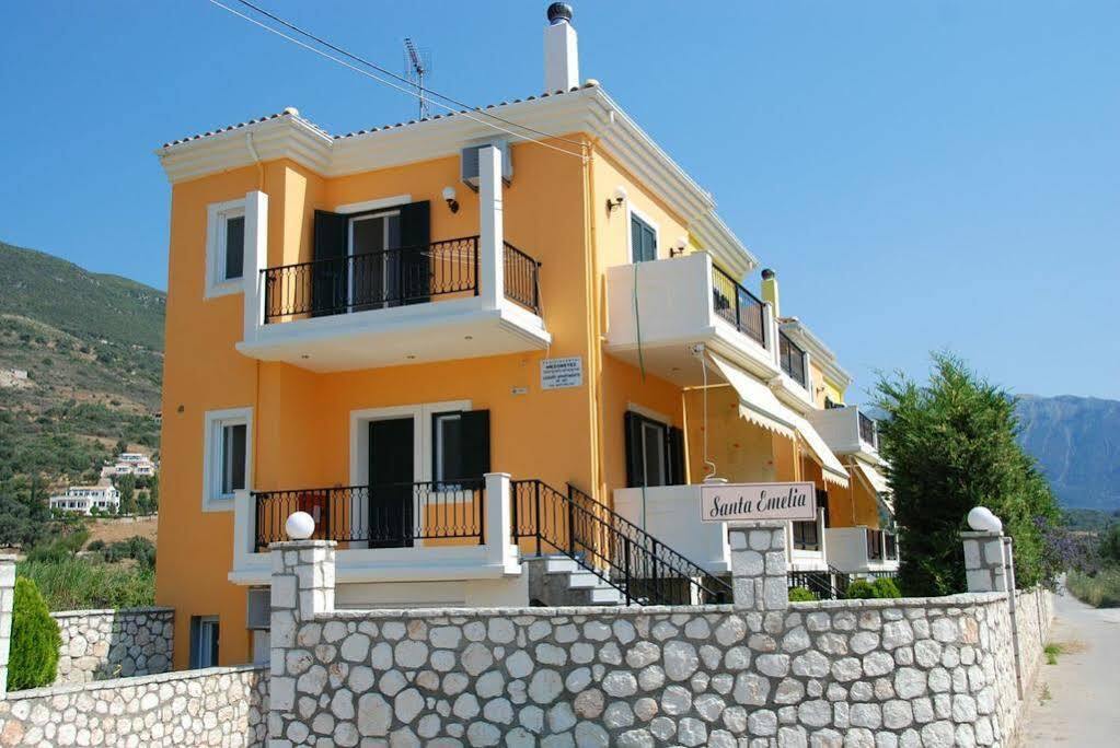 Santa Emelia Aparthotel Vasiliki  Exterior photo